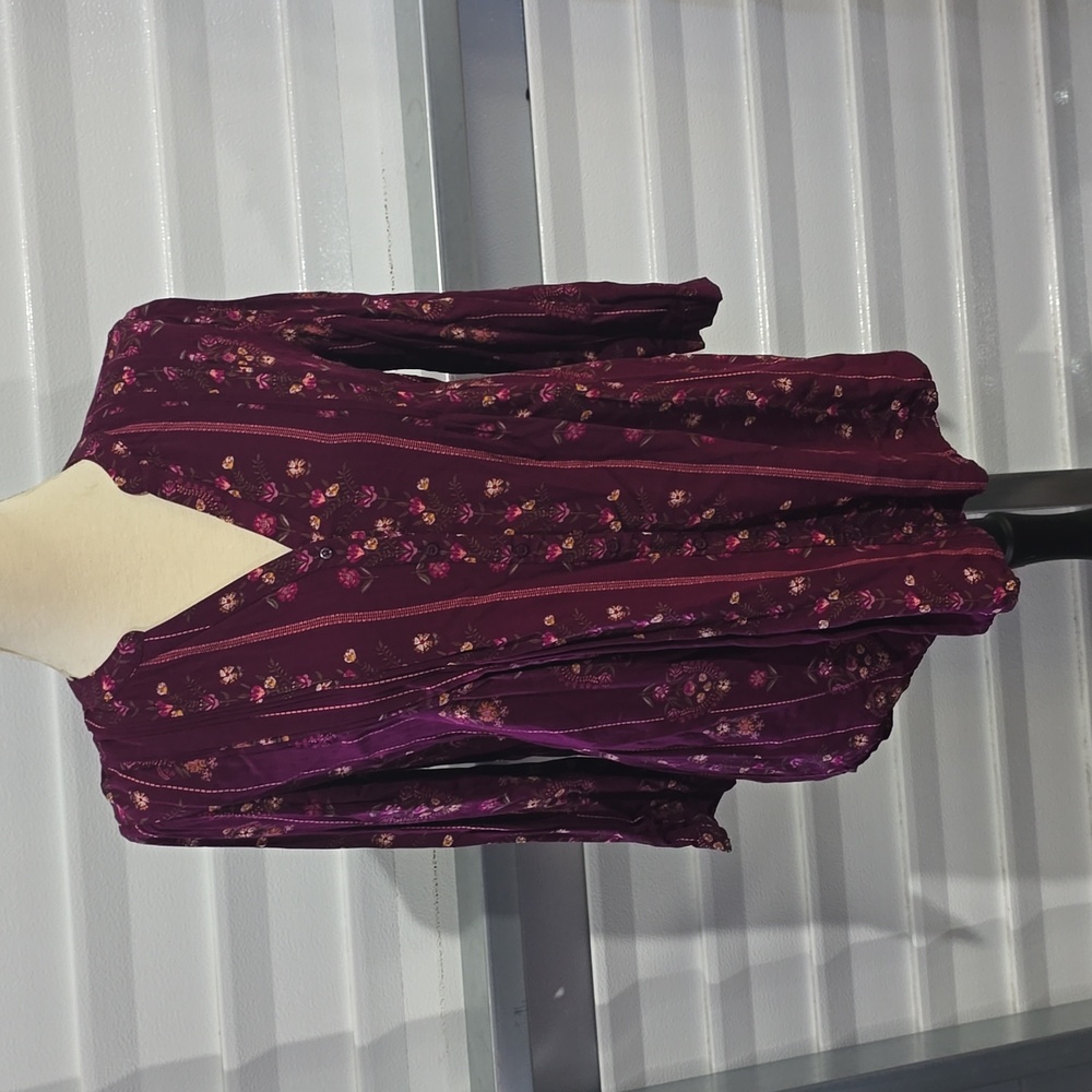 St. John's Bay Burgundy Floral Top Size Medium Tall